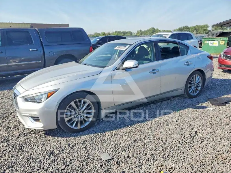 2018 Infinity Q50 фото