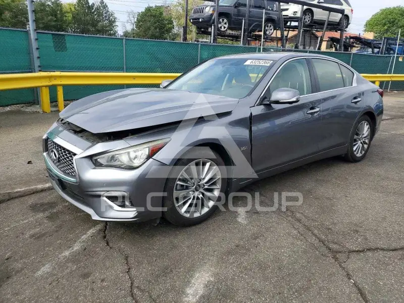2018 Infinity Q50 photo