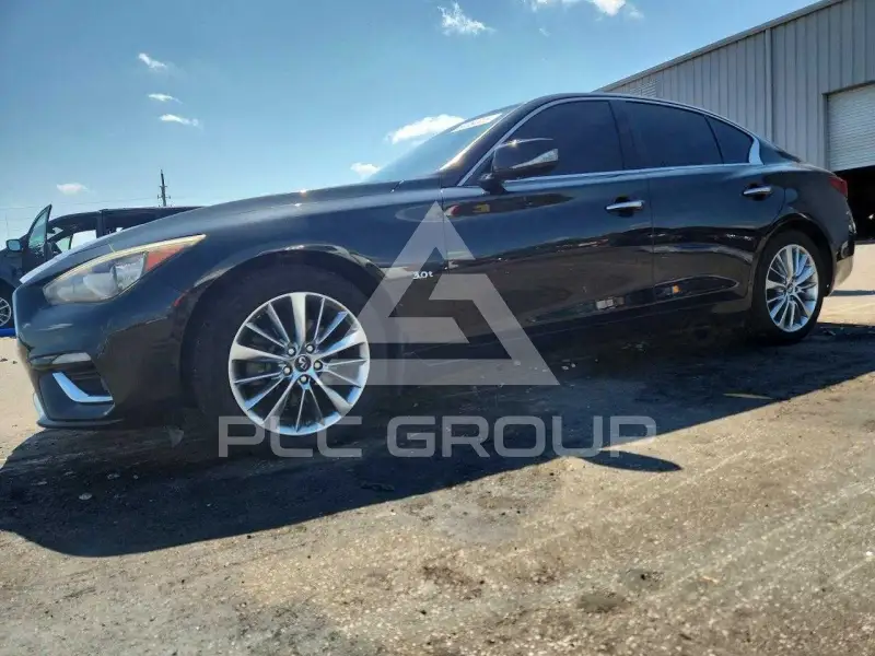 2018 Infinity Q50 photo