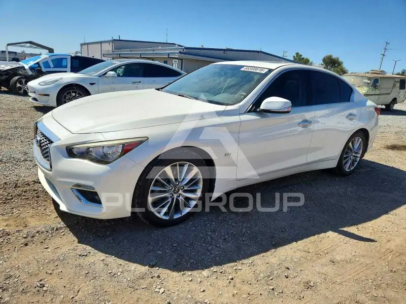 2018 Infinity Q50 фото