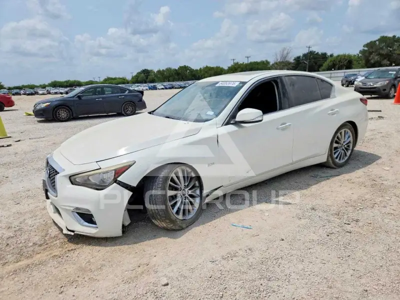 2018 Infinity Q50 фото