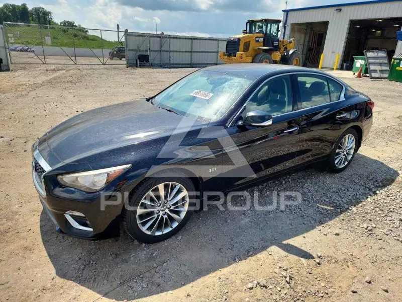 2018 Infinity Q50 фото