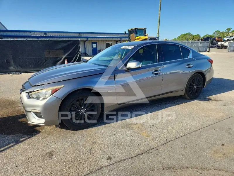 2018 Infinity Q50 photo