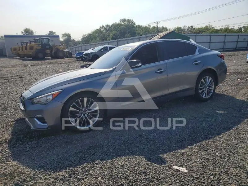 2018 Infinity Q50 photo