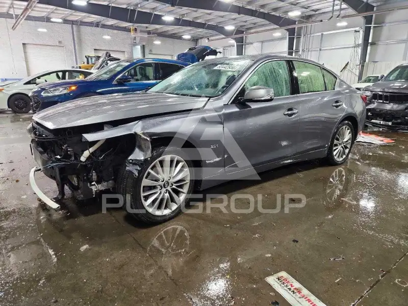 2018 Infinity Q50 фото