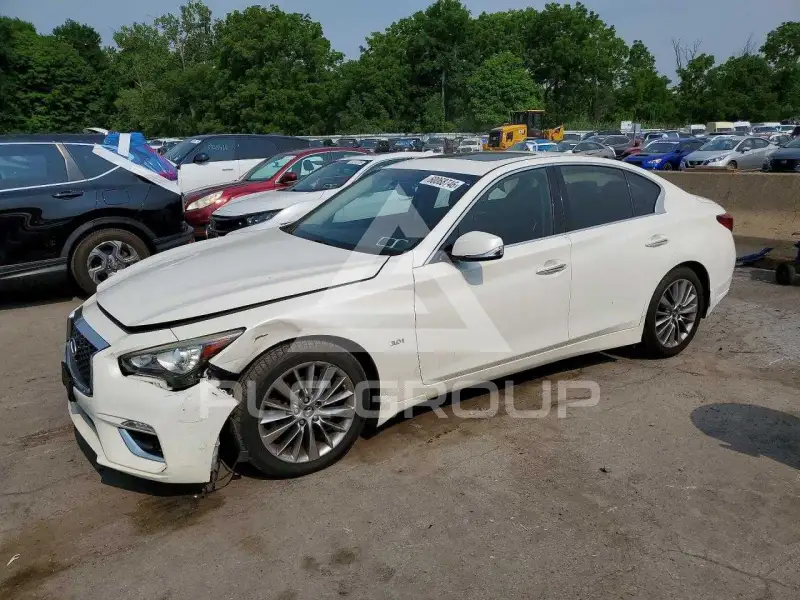 2018 Infinity Q50 фото