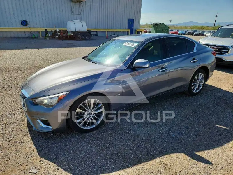 2018 Infinity Q50 photo