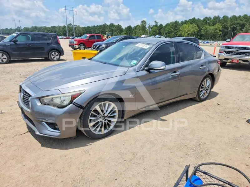 2018 Infinity Q50 фото