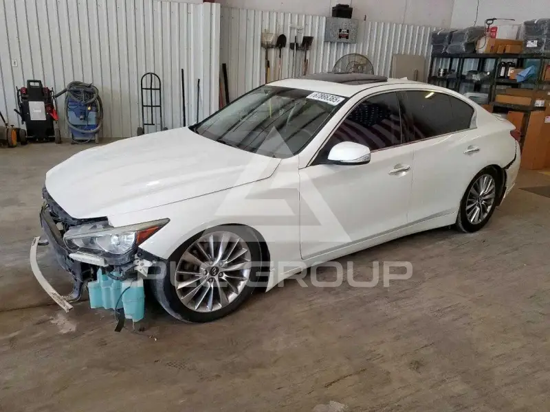 2018 Infinity Q50 photo