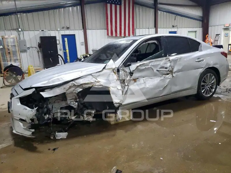 2018 Infinity Q50 фото