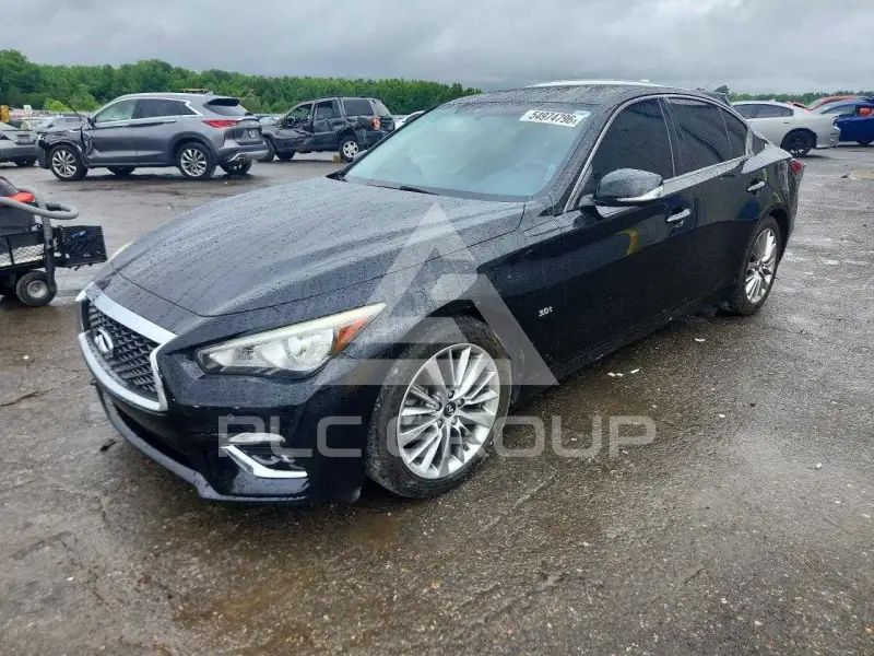 2018 Infinity Q50 фото
