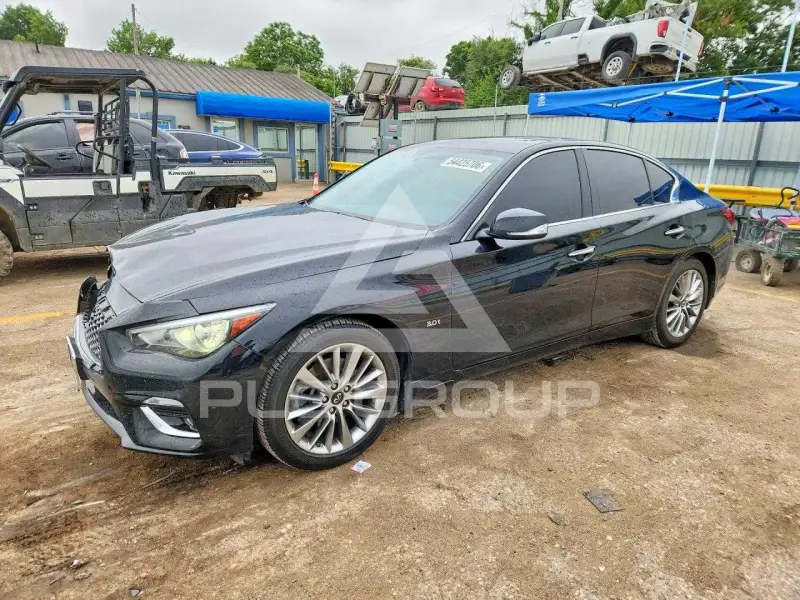 2018 Infinity Q50 фото