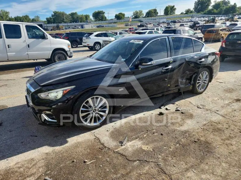 2018 Infinity Q50 фото
