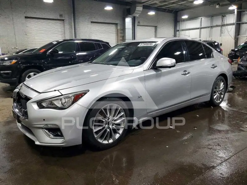 2018 Infinity Q50 фото