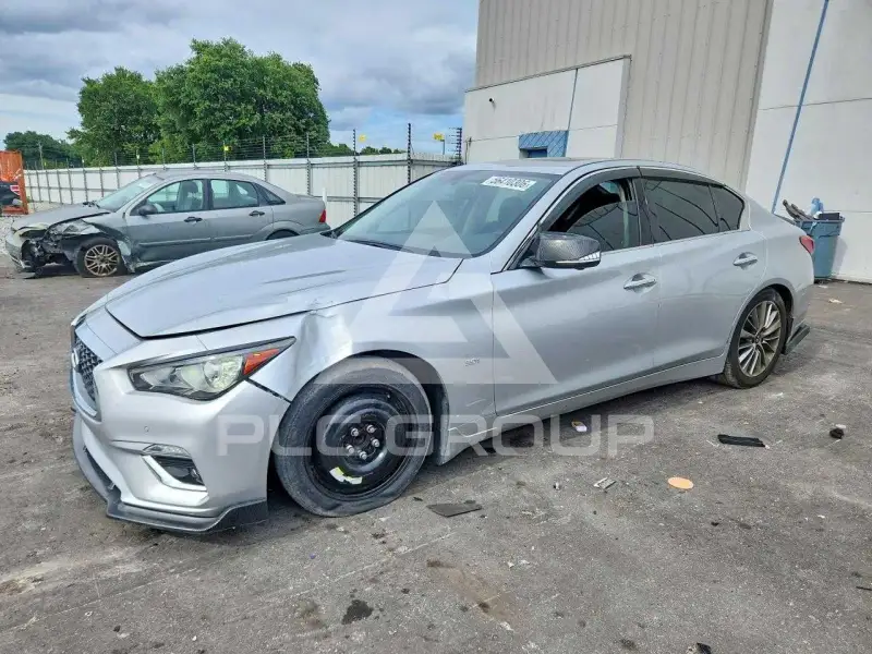 2018 Infinity Q50 photo