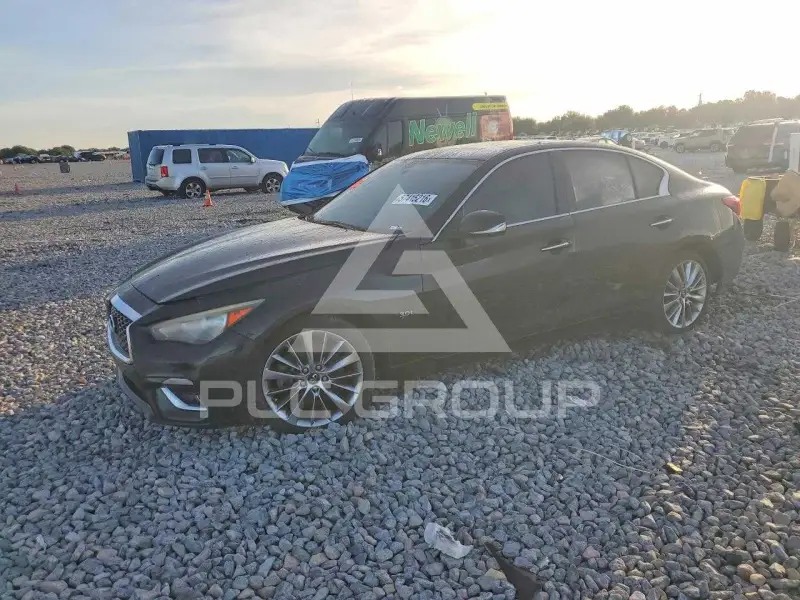 2018 Infinity Q50 фото