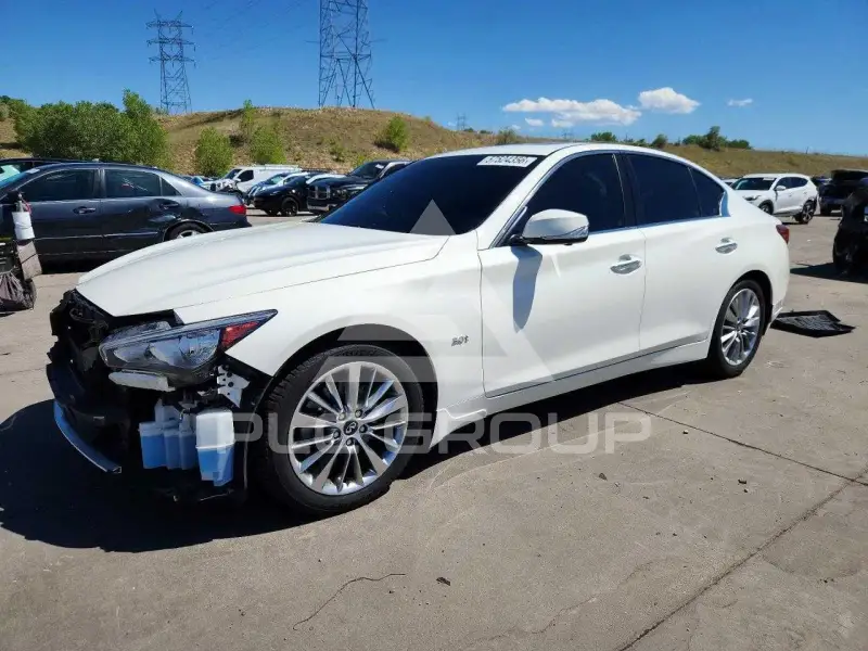 2018 Infinity Q50 photo