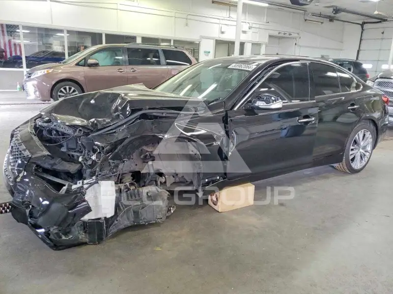 2018 Infinity Q50 photo