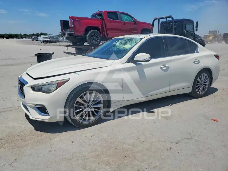 2018 Infinity Q50 фото