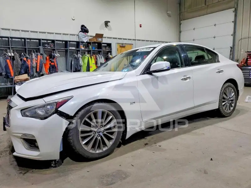 2018 Infinity Q50 фото