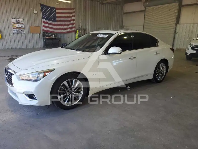 2018 Infinity Q50 photo