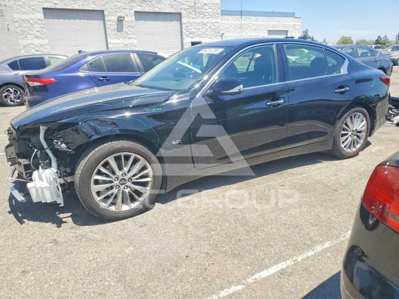 2018 Infinity Q50 photo