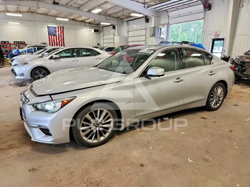 2018 Infinity Q50 photo