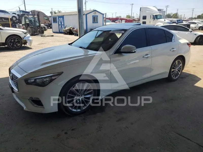 2018 Infinity Q50 фото