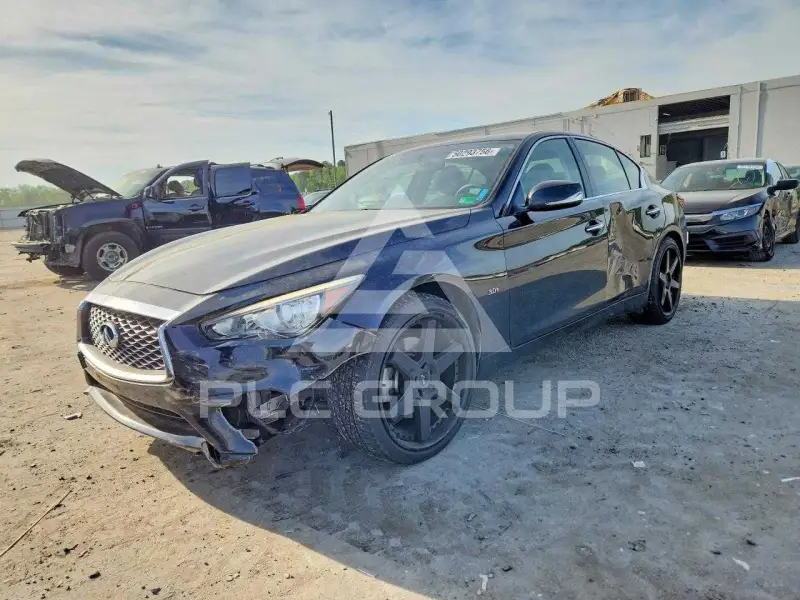 2018 Infinity Q50 photo