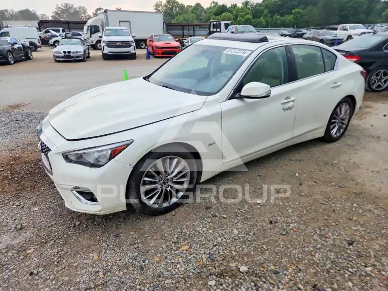 2018 Infinity Q50 фото