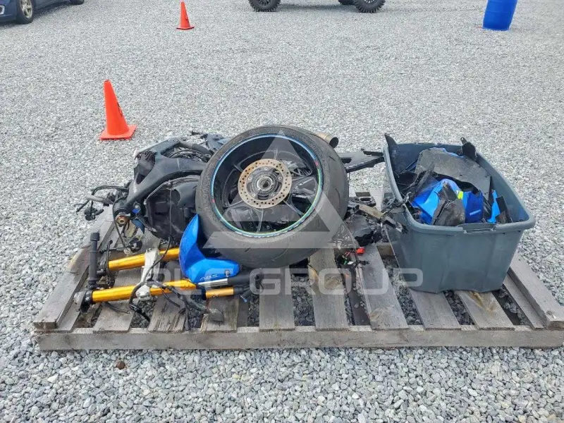 2018 Suzuki GSX фото