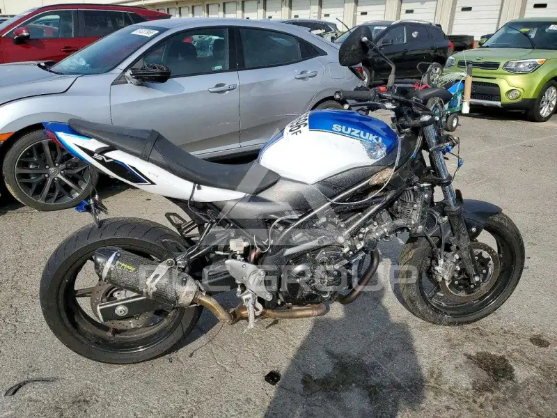 2018 Suzuki SV650 фото