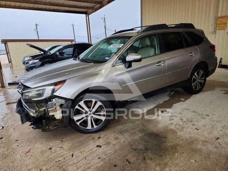 2018 Subaru Outback photo