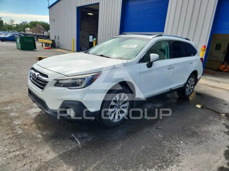 2018 Subaru Outback photo