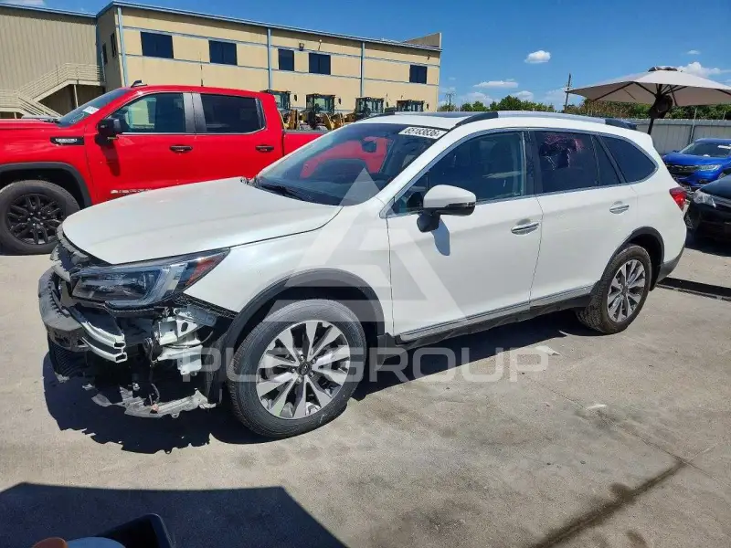 2018 Subaru Outback photo