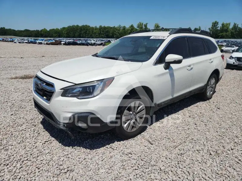 2018 Subaru Outback photo
