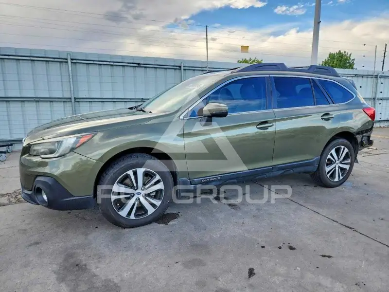 2018 Subaru Legacy photo