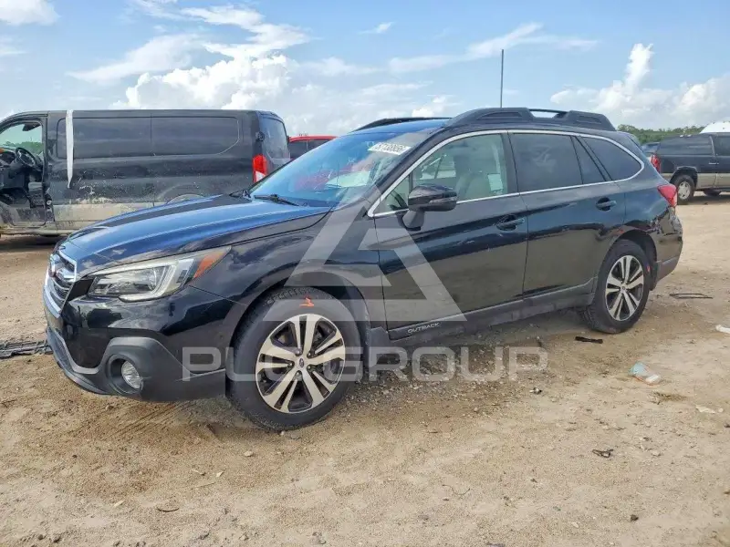 2018 Subaru Outback photo