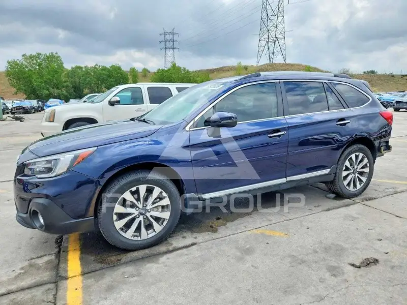 2018 Subaru Outback photo