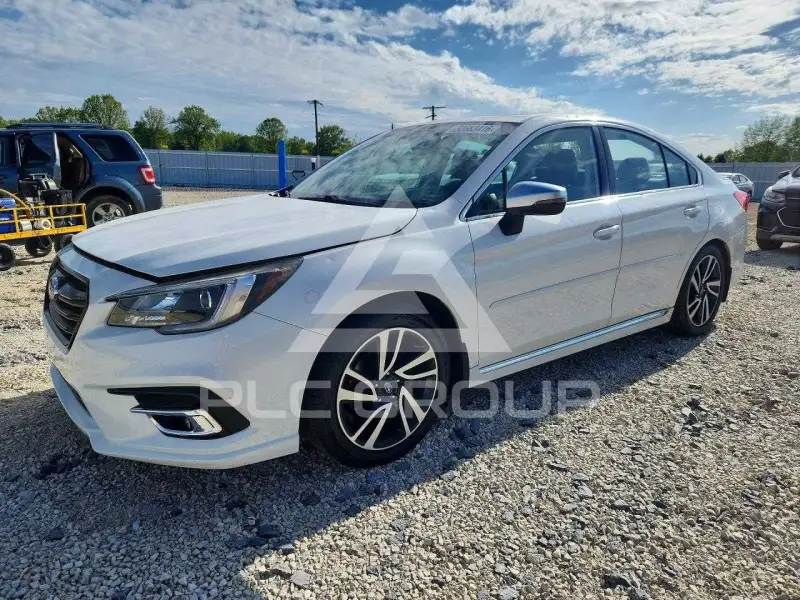 2018 Subaru Legacy photo