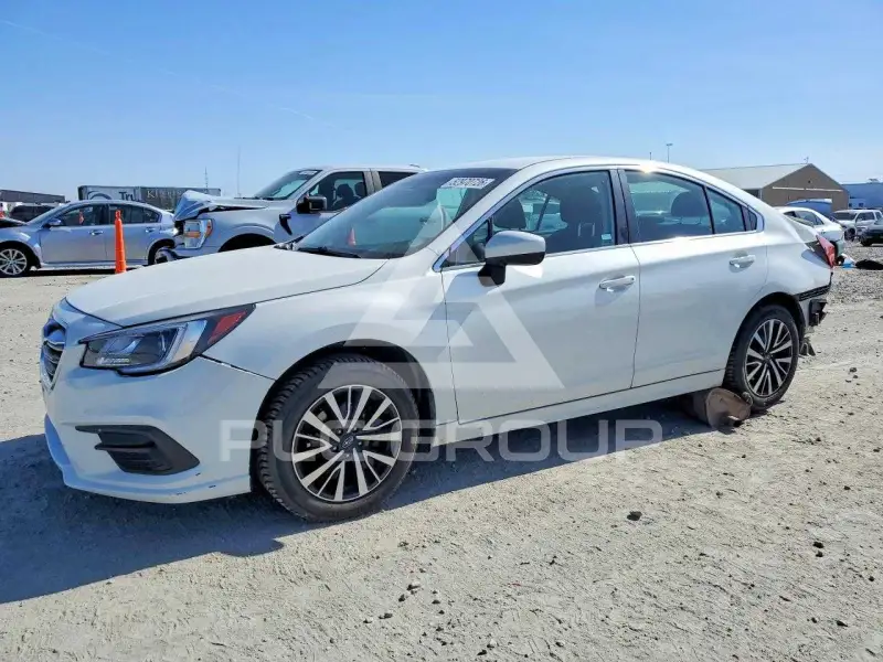 2018 Subaru Legacy photo