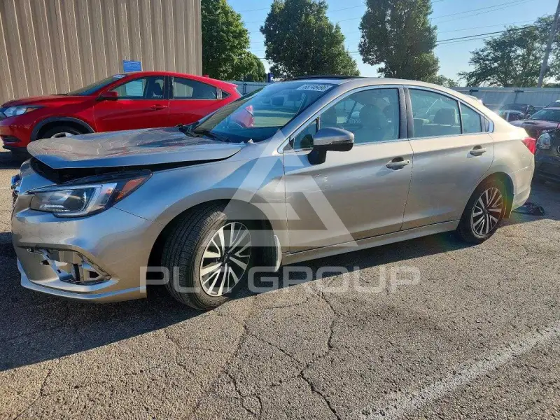 2018 Subaru Legacy photo