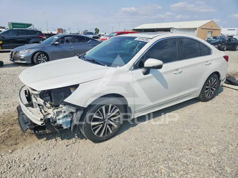 2018 Subaru Legacy photo