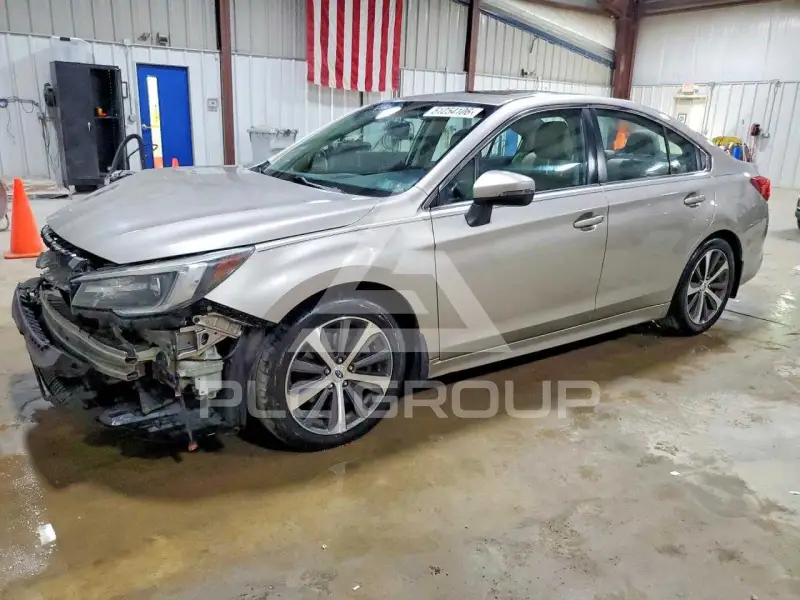 2018 Subaru Legacy photo