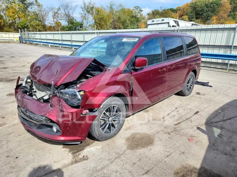 2018 Dodge CARAVAN фото