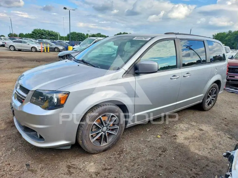 2018 Dodge CARAVAN photo