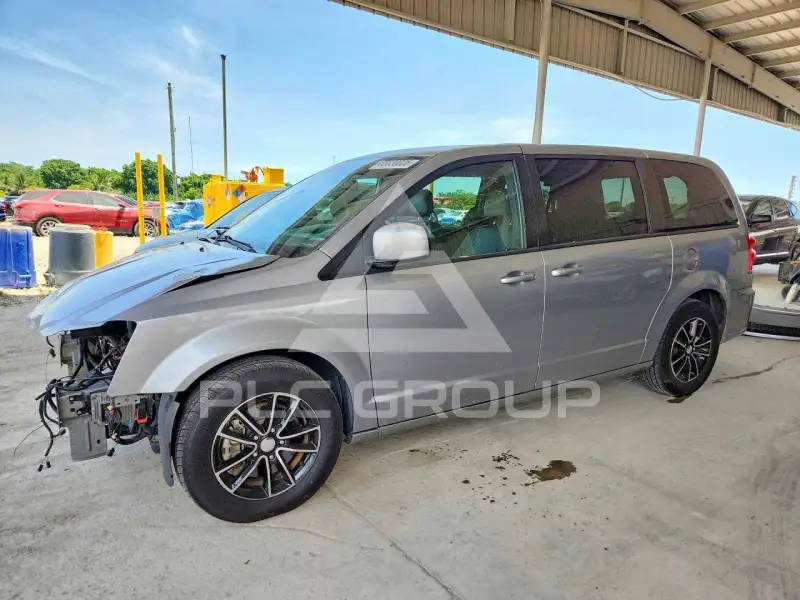 2018 Dodge CARAVAN фото