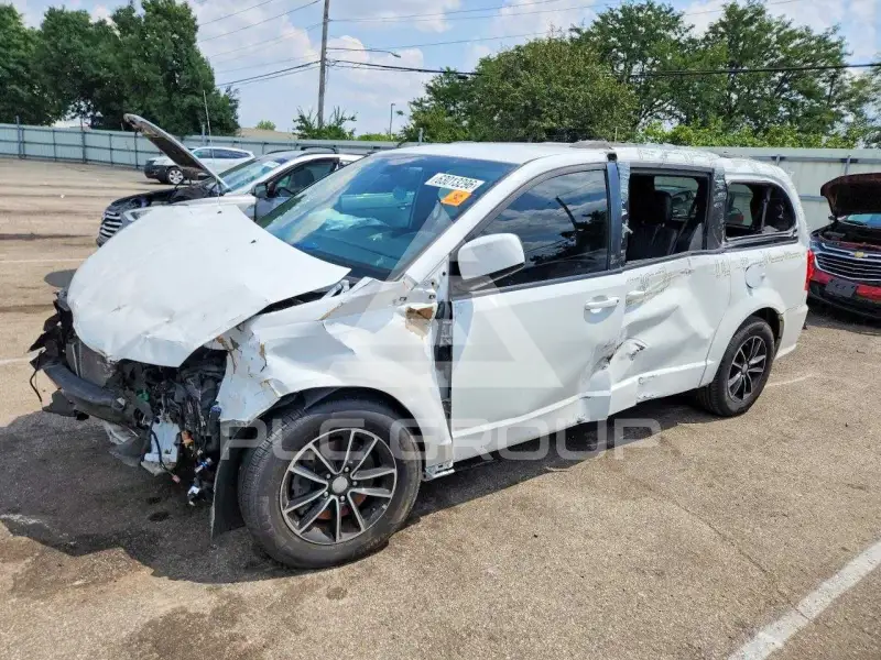 2018 Dodge CARAVAN фото