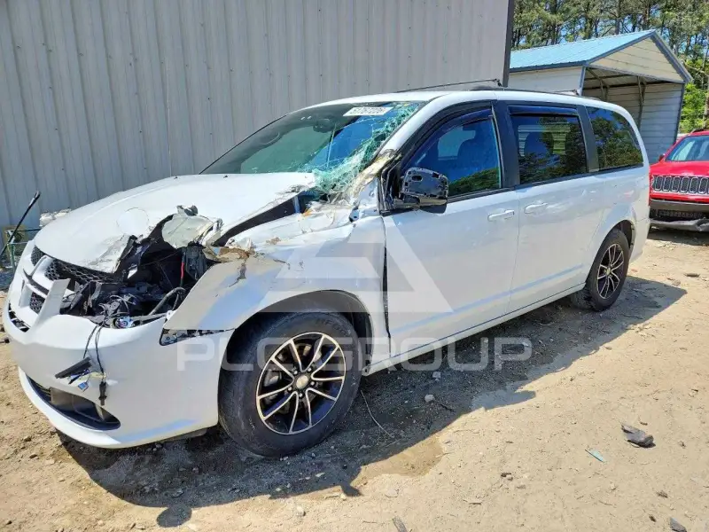 2018 Dodge CARAVAN фото