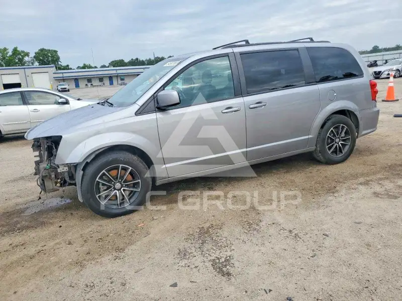 2018 Dodge CARAVAN фото